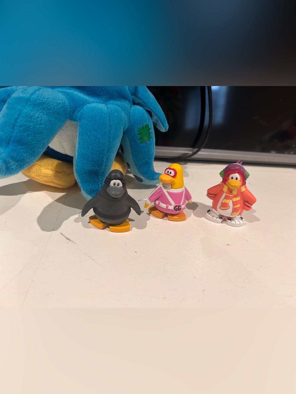 Club penguin bundle - Picture 2 of 5